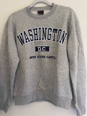 Anna Grey Washington D.C. Crewneck Sweatshirt with Navy Print